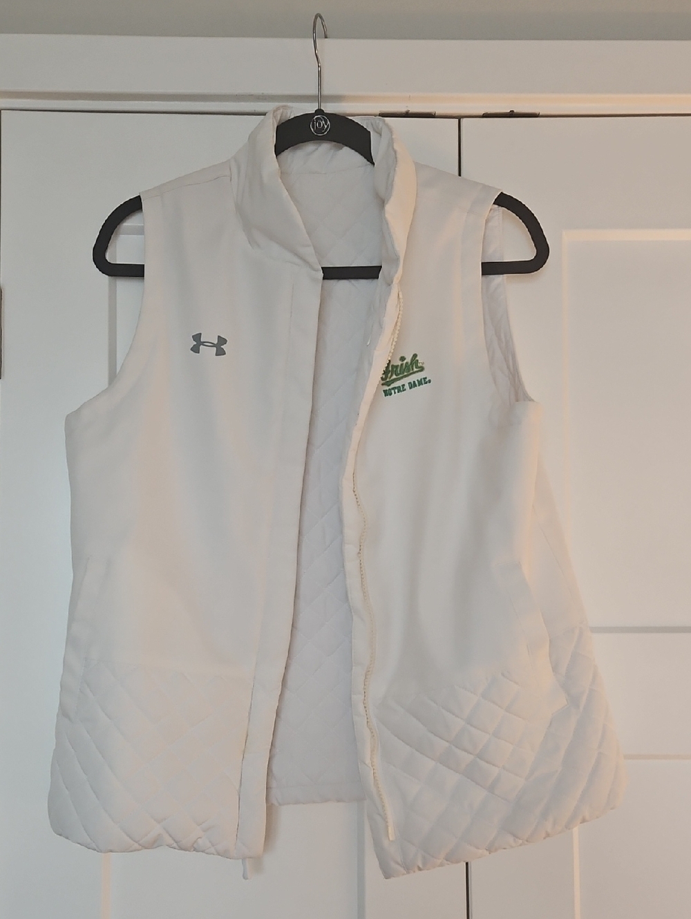 Under Armour White Quilted Reversible Vest with Green Notre Dame Logo
